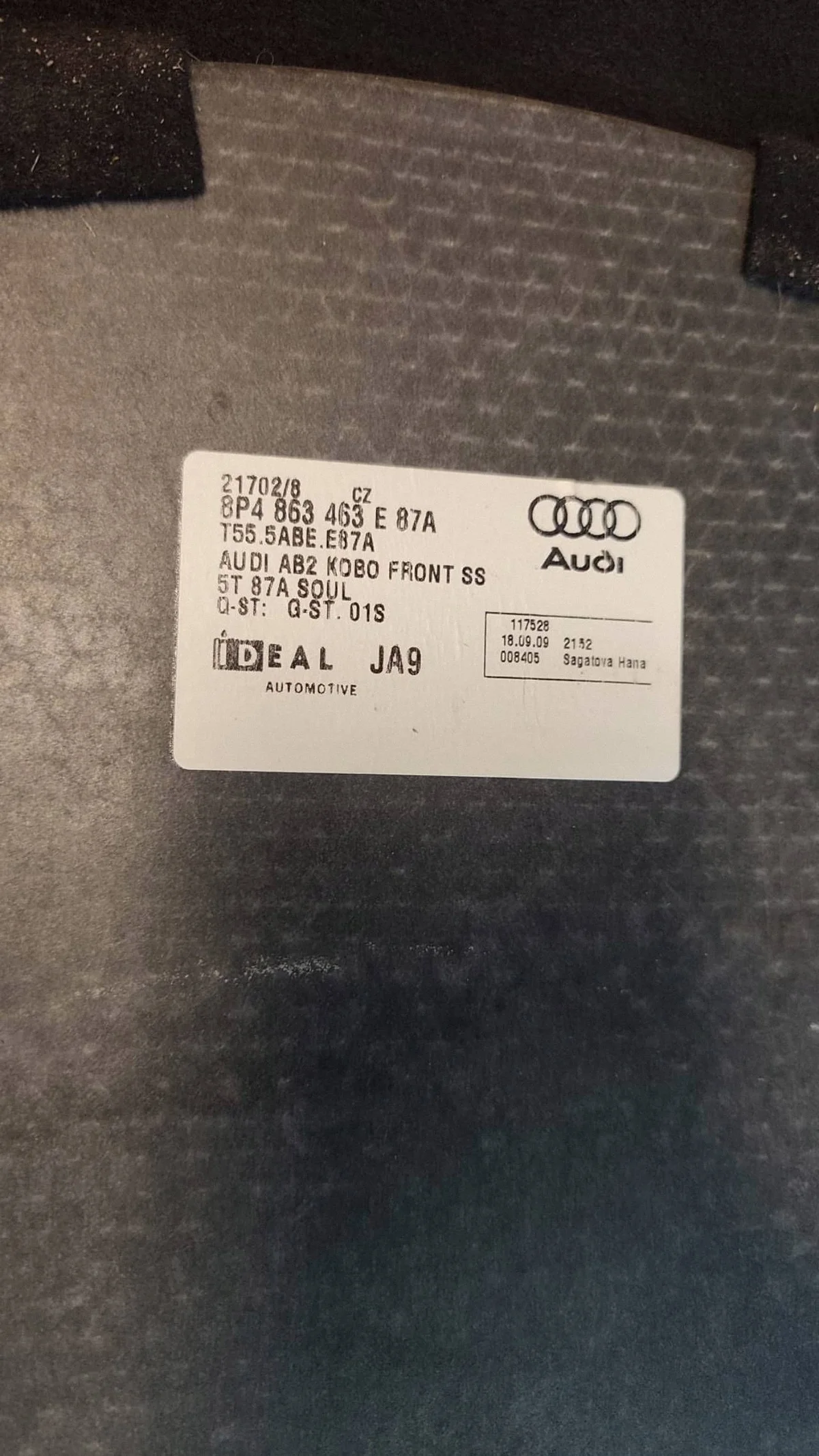 Tapete Porta-malas Audi OE 8P4863463E Usado image 3