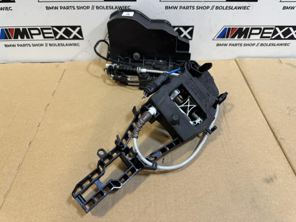 Suporte Maçaneta Fechadura Porta Esquerda BMW