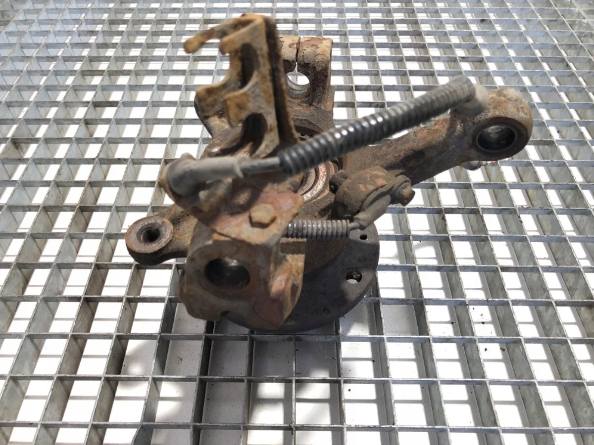 Pivot avant gauche Renault Master II LORK-32-10082 image 3
