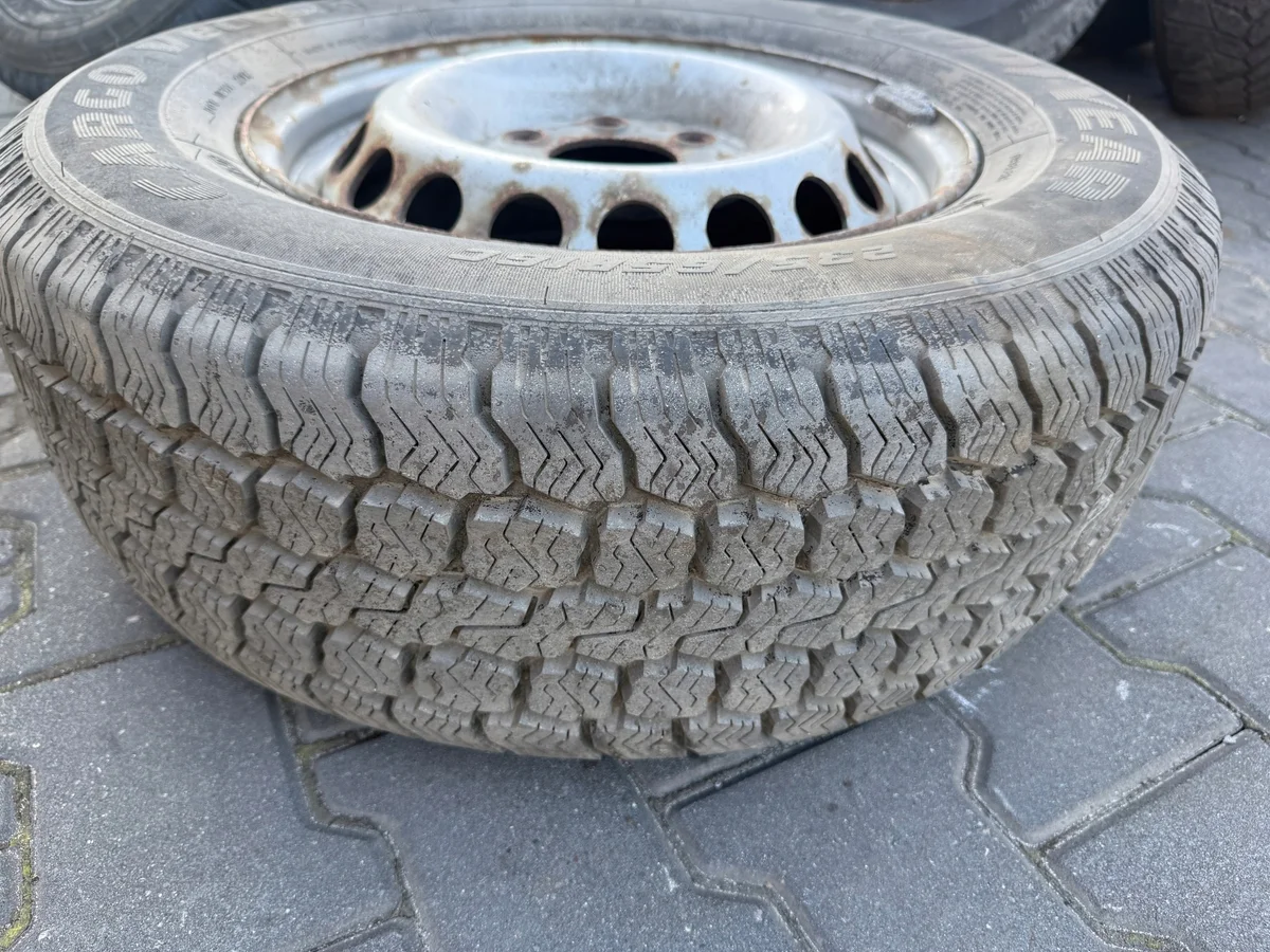 Goodyear Cargo Vector 235/65R16C occasion