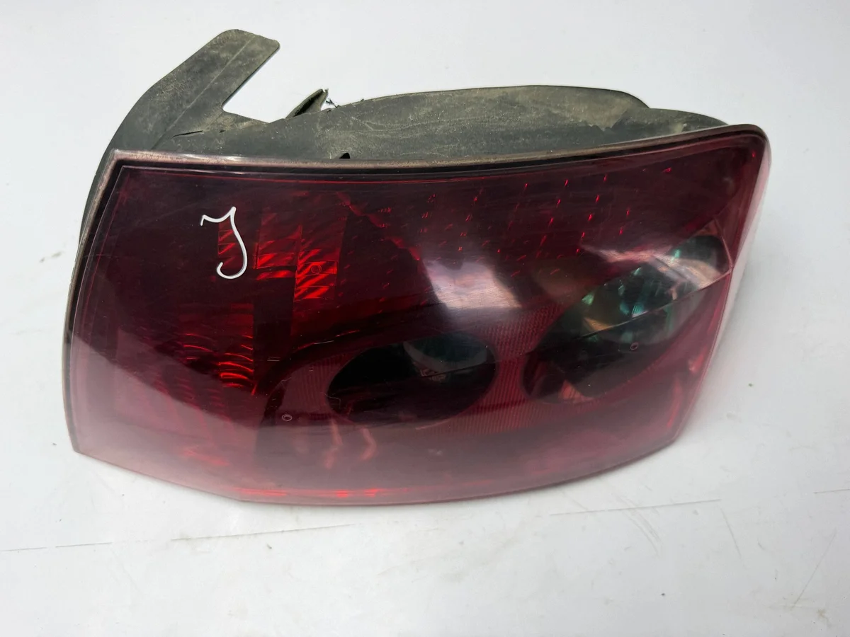 Lanterna Traseira Direita Peugeot 407 Sedan KOR3327