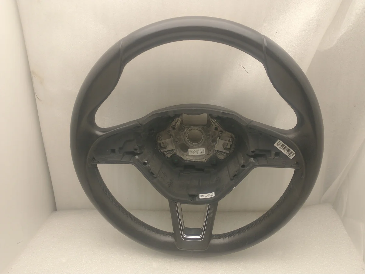 Ohjauspyörä Skoda Octavia III 3V0419091L