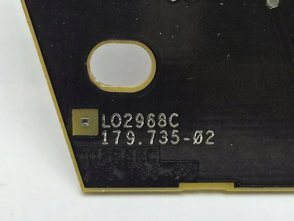 Faro Derecho Mercedes-Benz A W176 L02968C image 3
