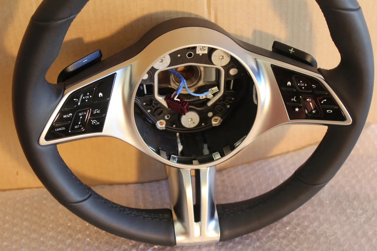 Ohjauspyörä Mercedes V-klasse 447 LIFT A9074606404
