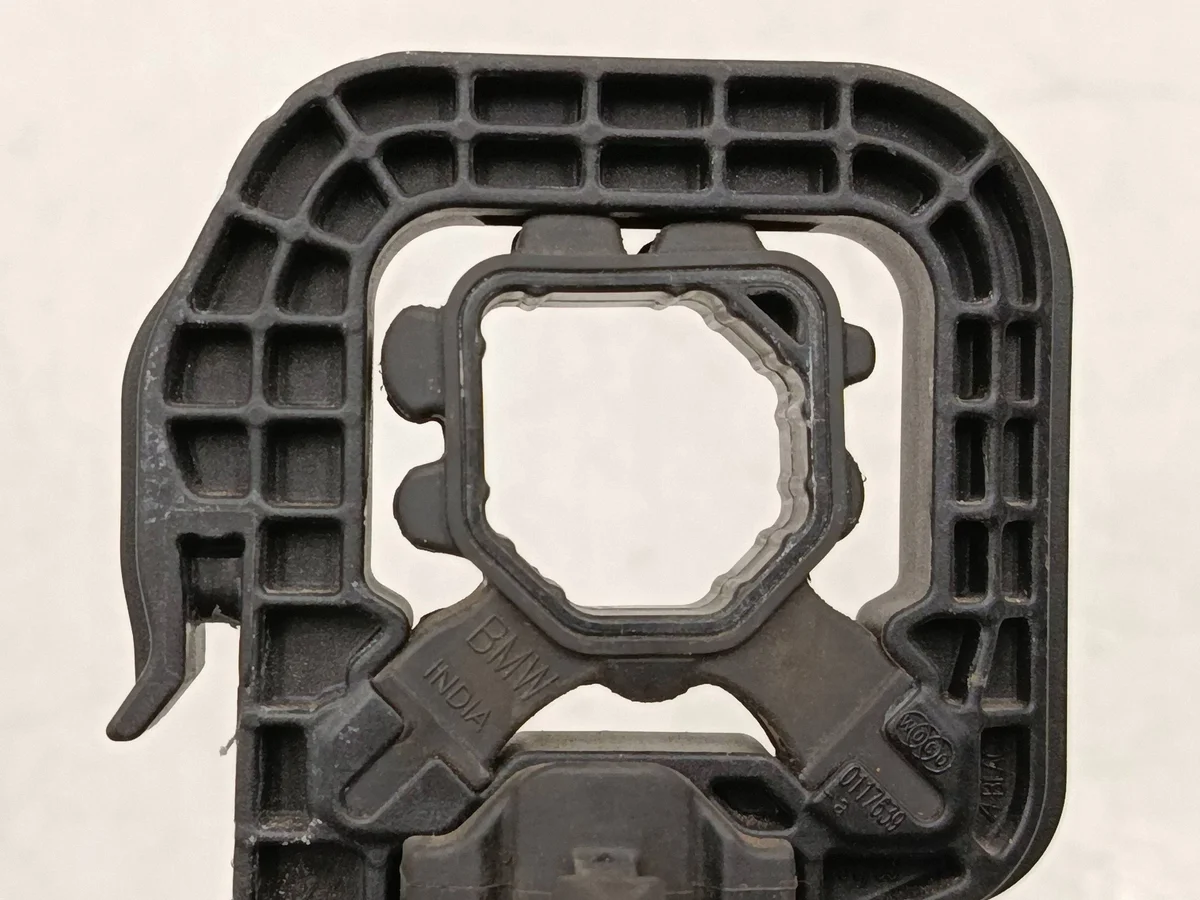 BMW 3 G20 G21 Soporte Ventilador 9895621 image 6