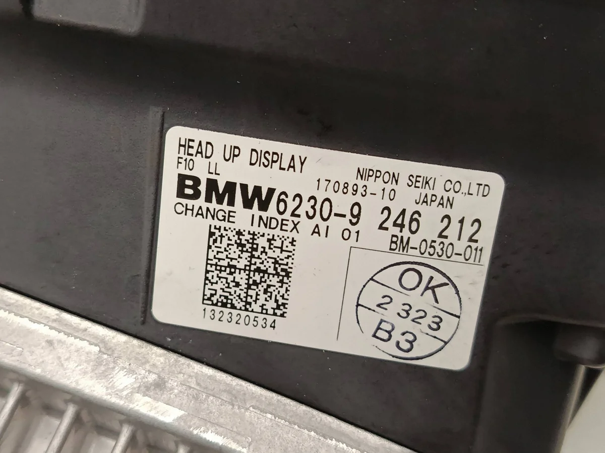BMW 5 F10 F11 Head-Up Display 9246212 image 8