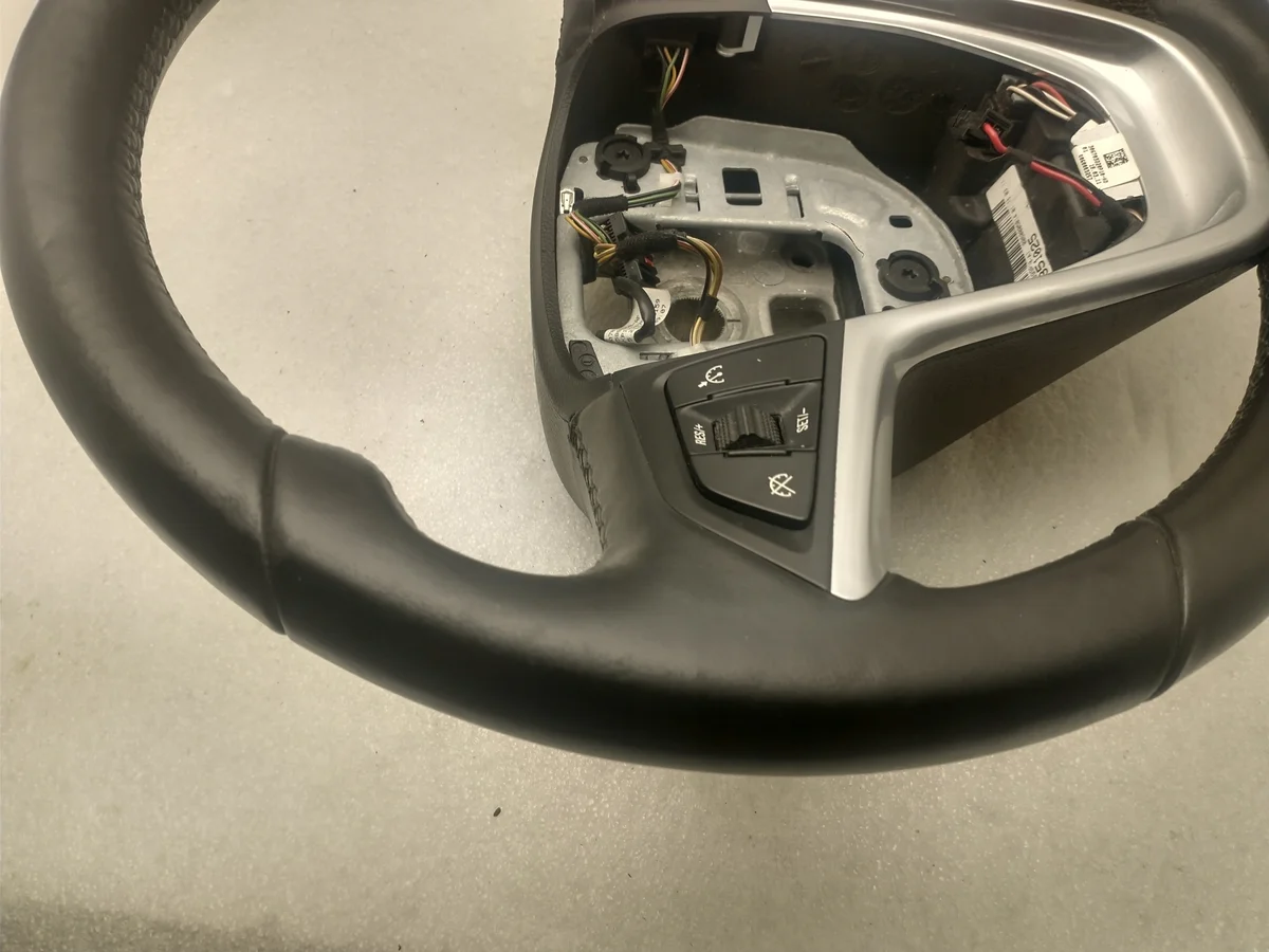 Opel Astra J Ratt Läder Uppvärmd Multifunktion image 6