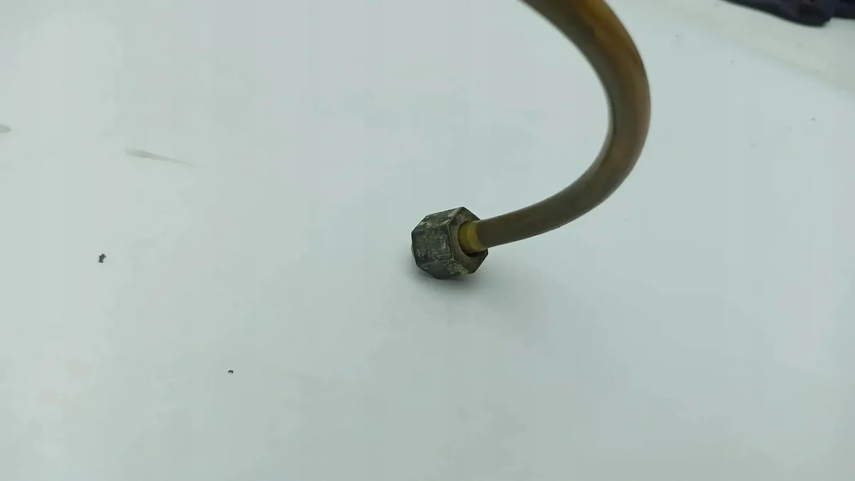 Gasspjäll Mercedes W110 W115 2,0D 6150710406