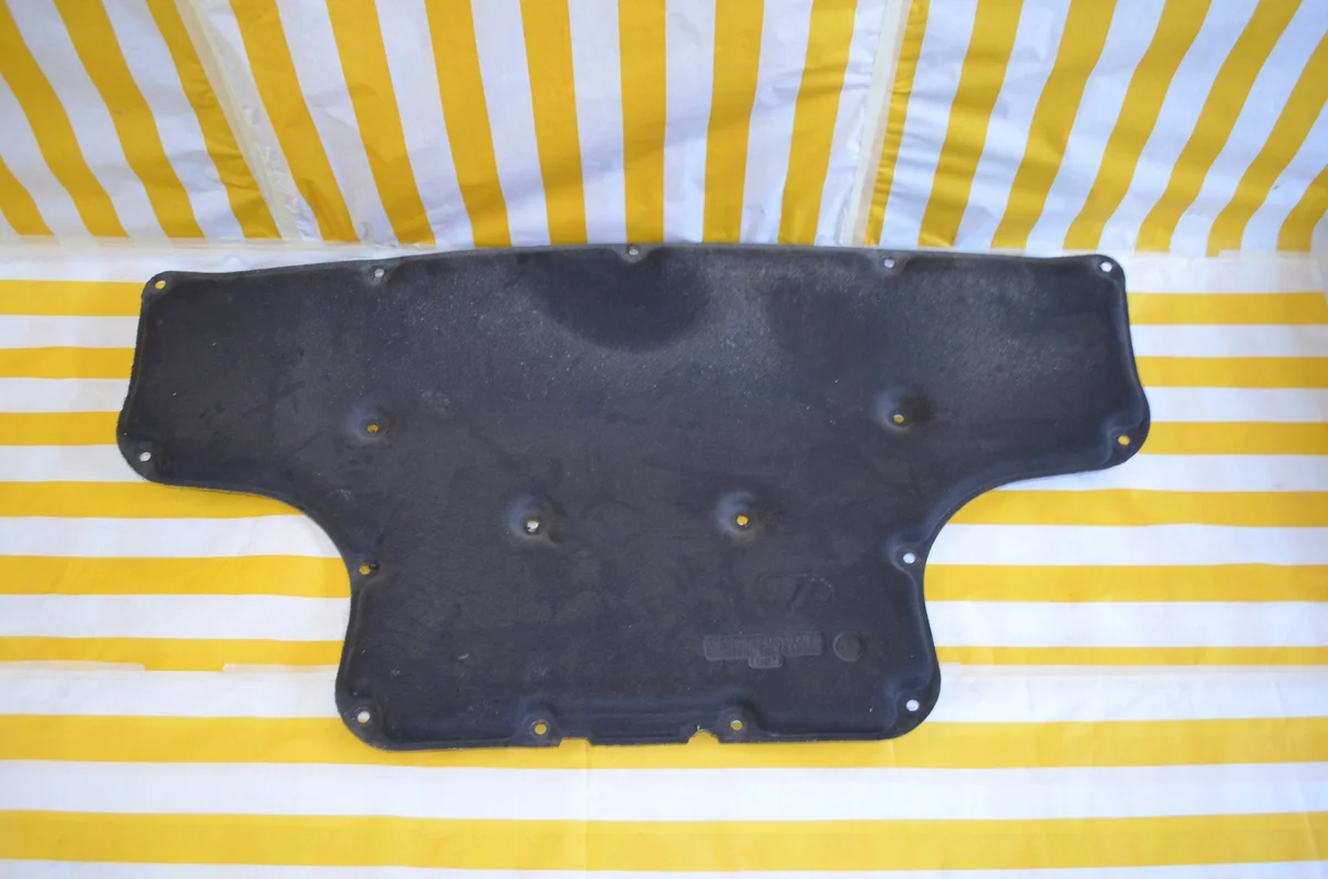 Hood Insulation Mercedes GLE SUV A1676820800