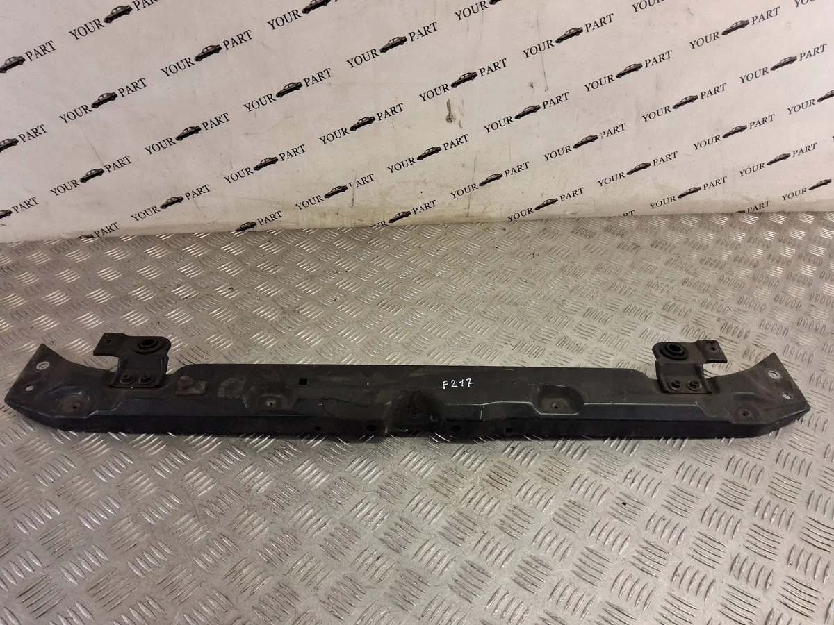 Support de traverse avant SsangYong Rodius SKE67590