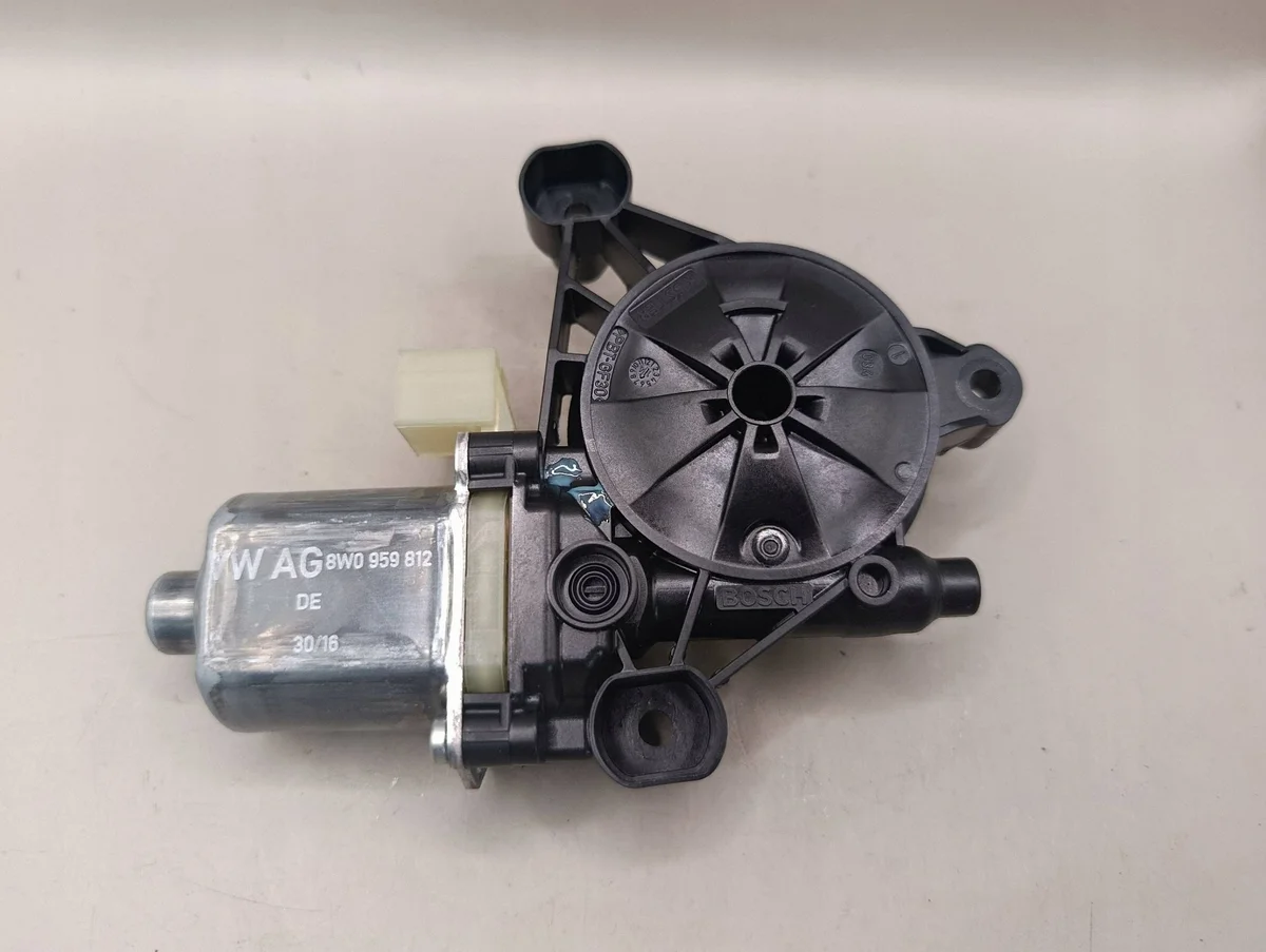Motor do Vidro Audi OE 8W0959812 Usado image 3