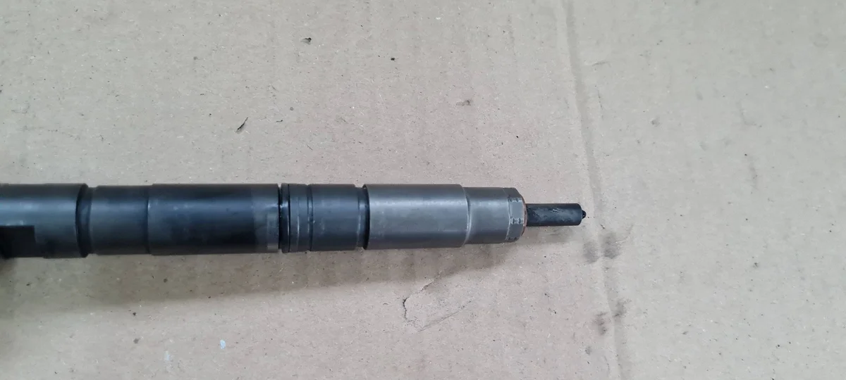 Inyector Audi 2.0 TDI 03L130277IN115 image 3