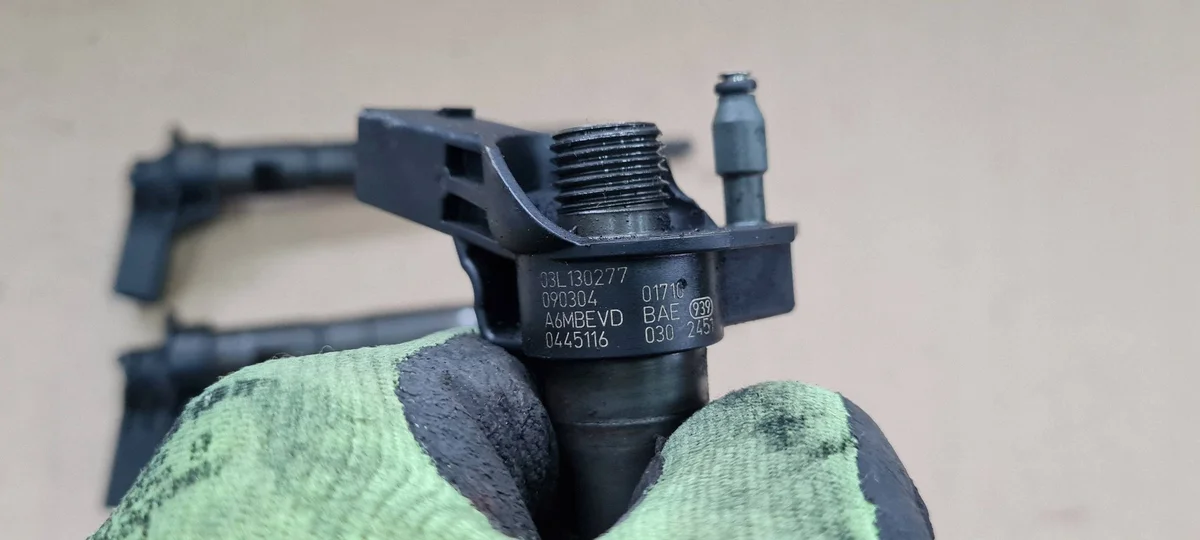 Inyector Audi 2.0 TDI 03L130277IN115 image 7