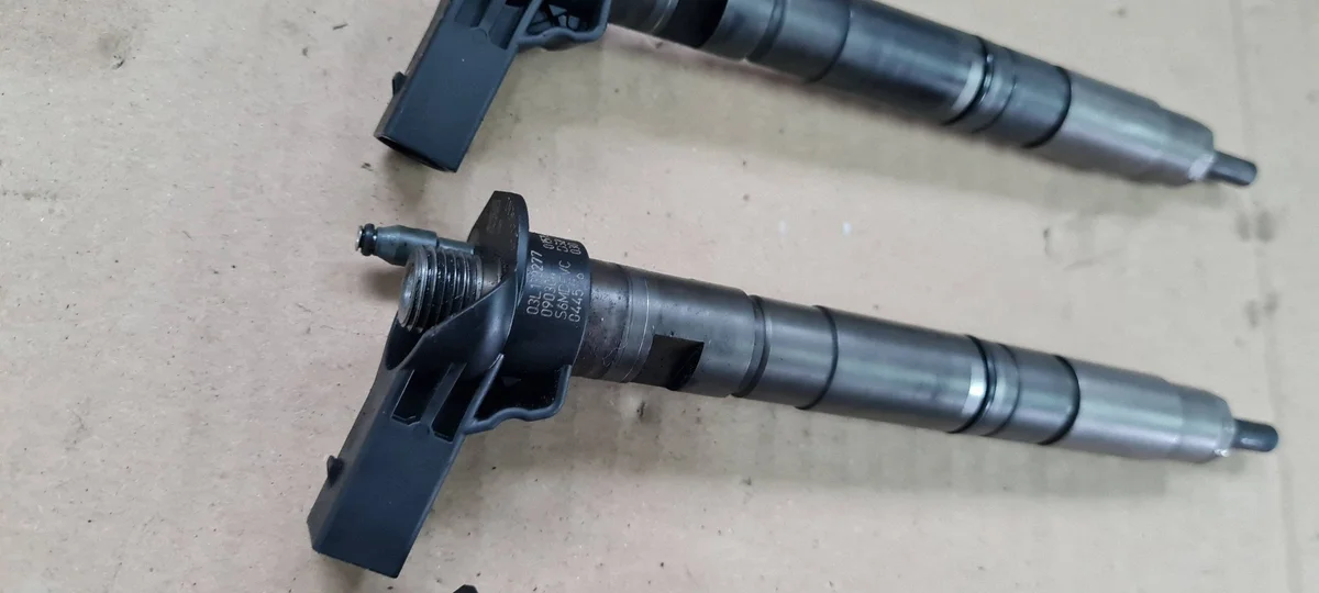 Iniettore Carburante Audi 2.0 TDI 03L130277