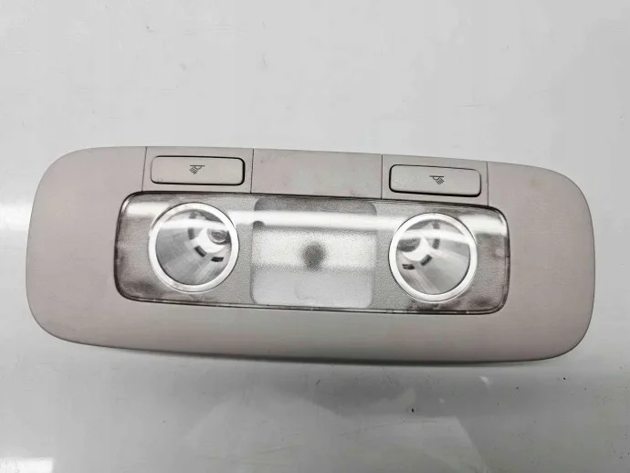 Taka kattovalaisin VW Passat B7