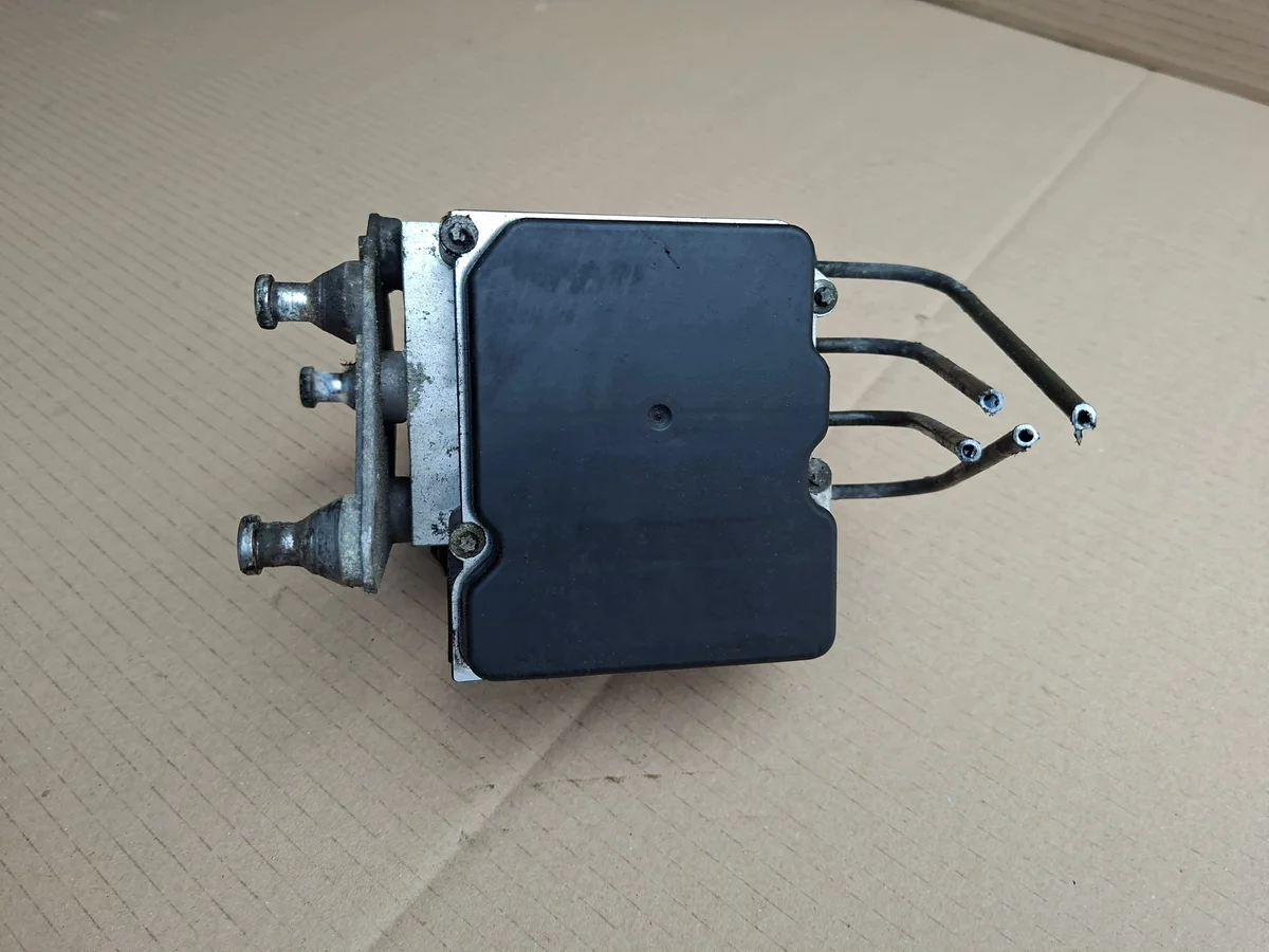 ABS-pumppu Mercedes Vito W639 A0014461689