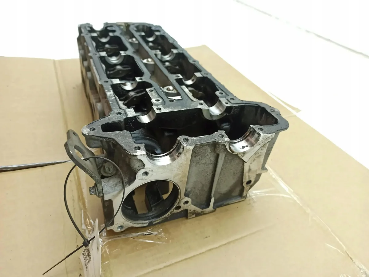 Mercedes-Benz A6420101121 culasse image 3