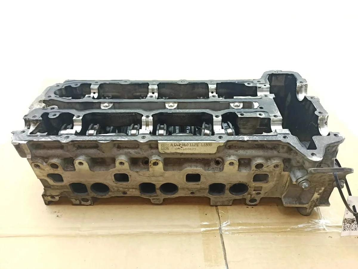 Mercedes-Benz A6420101121 culasse image 8