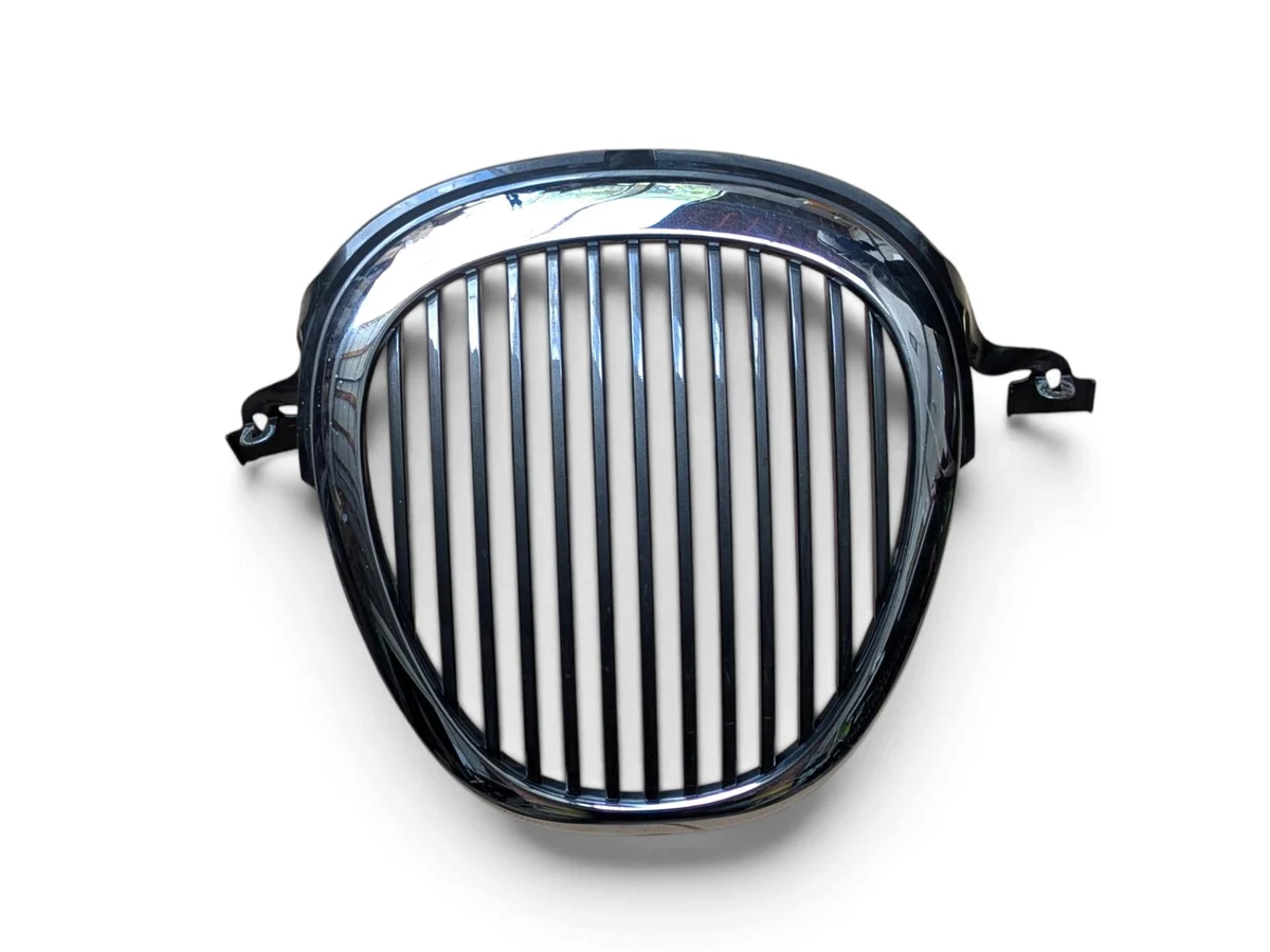 Rejilla Jaguar S-Type 2001 XR83-8A133-AA
