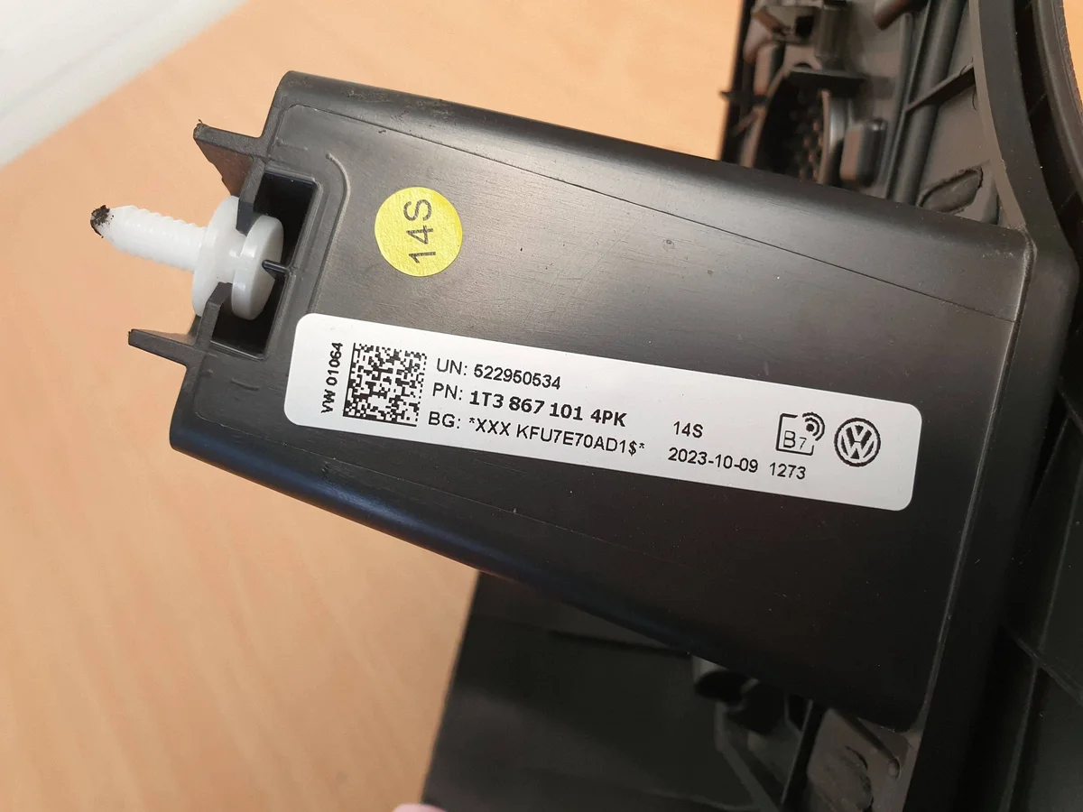 VW ID. Buzz Pillar Trim Right Left 1T3867101 image 5