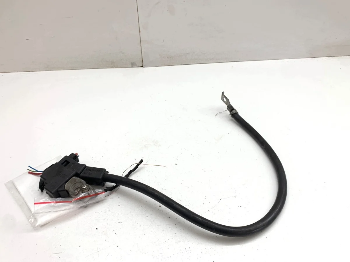 BMW F10 Battery Cable Terminal - Minus