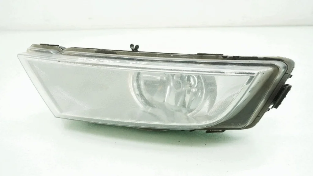 SKODA OCTAVIA II FARO IZQUIERDO 5E0941699D