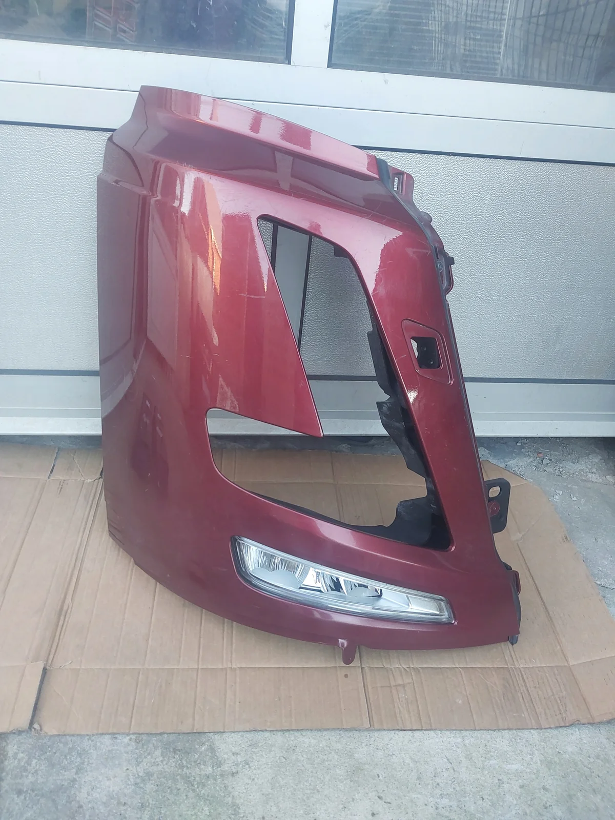 Volvo FH 5 Aero - Lampun kuori, käytetty