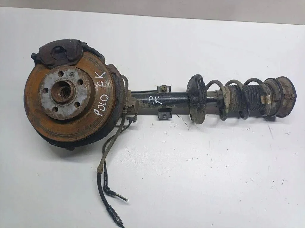 VW Polo VI 2G0 Left Front Knuckle Used
