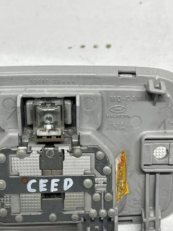 Luz Interior Kia Pro Ceed II 928503XXXXW7 Usado image 3