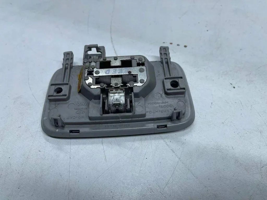 Luz Interior Kia Pro Ceed II 928503XXXXW7 Usado image 6