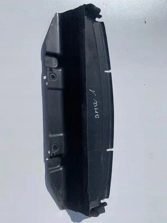 Bas de caisse avant BMW 1 E87 7128502