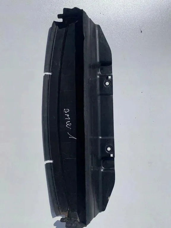Etupaneelin alaosa BMW 1 (E87) 7128502