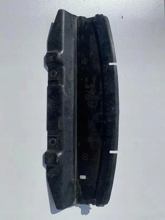 Pannello anteriore BMW 1 E87 7128502 image 3
