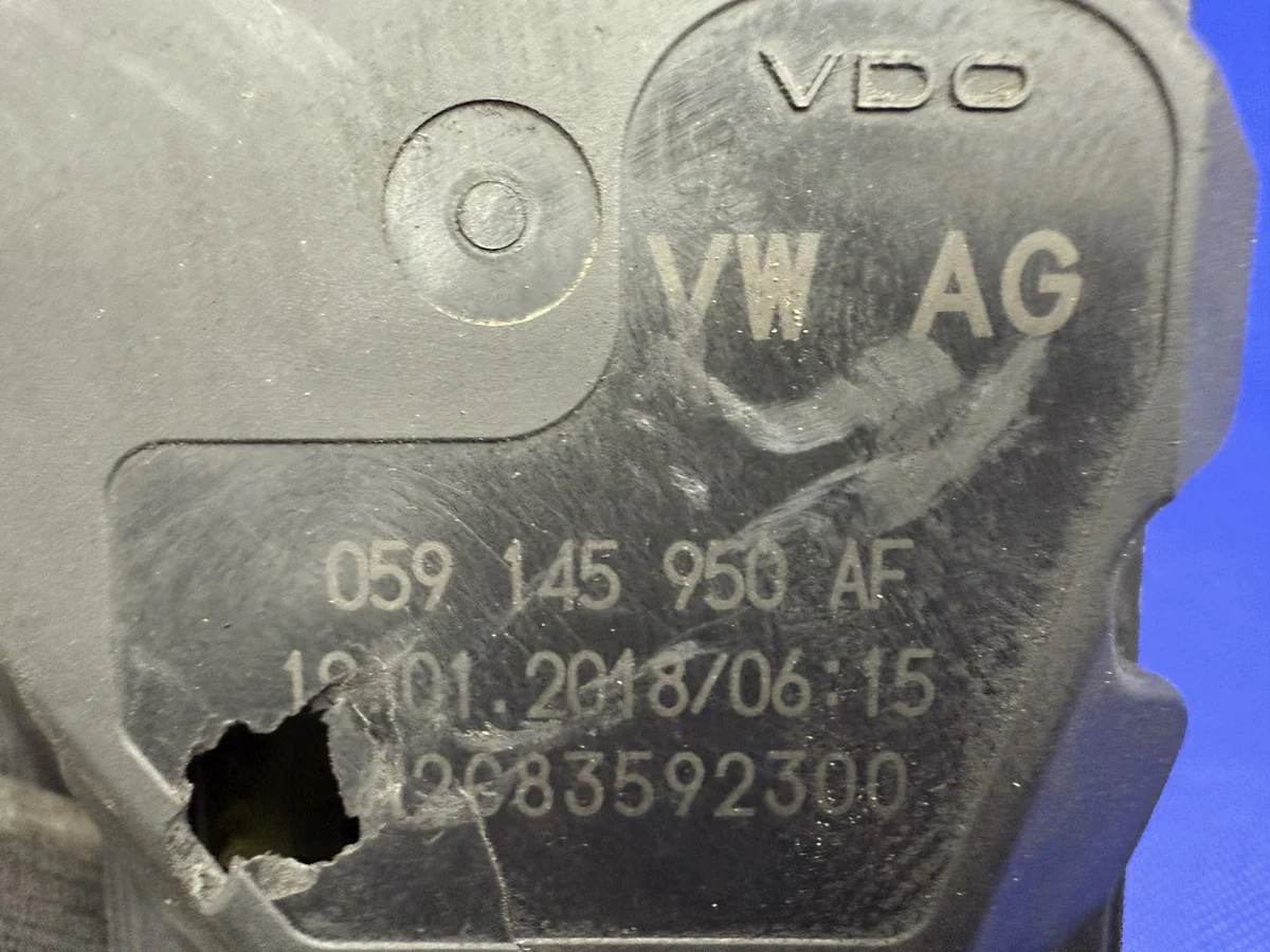 Audi 059145950AF Spjällhus Begagnad image 8