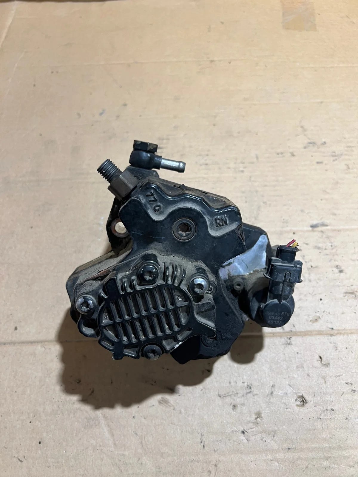 Honda Accord VII 2,2 Einspritzpumpe 0445010141