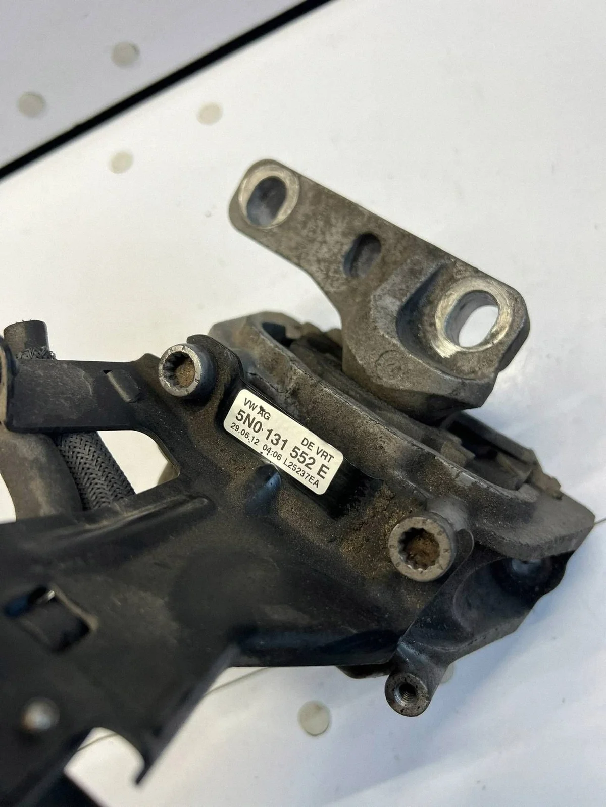 Sensor Presión Gases Escape Audi Q3 5N0131552E image 3