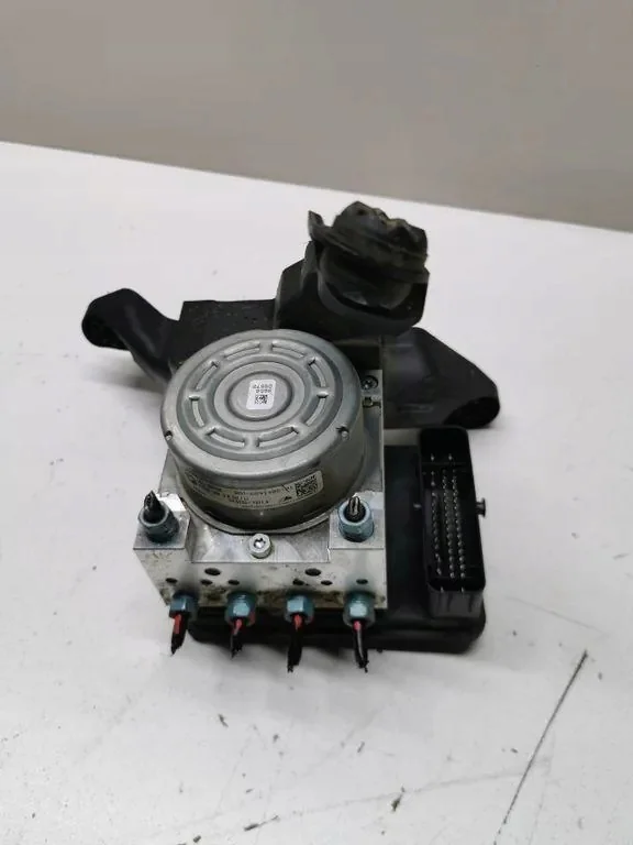 ABS-pump BMW X1 F48 2.0D 2018 image 3