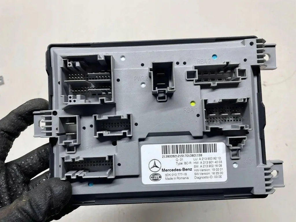 MERCEDES-BENZ E (W213) mukavuusmoduuli