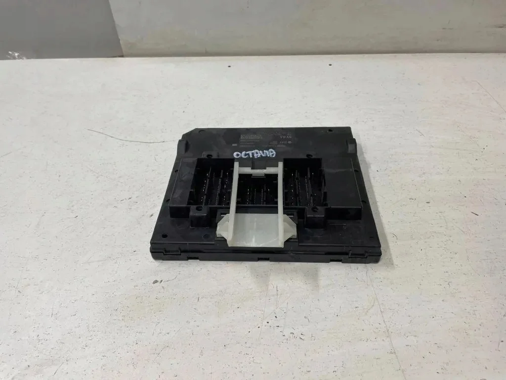 Module confort Skoda Karoq 5Q0937084 image 2