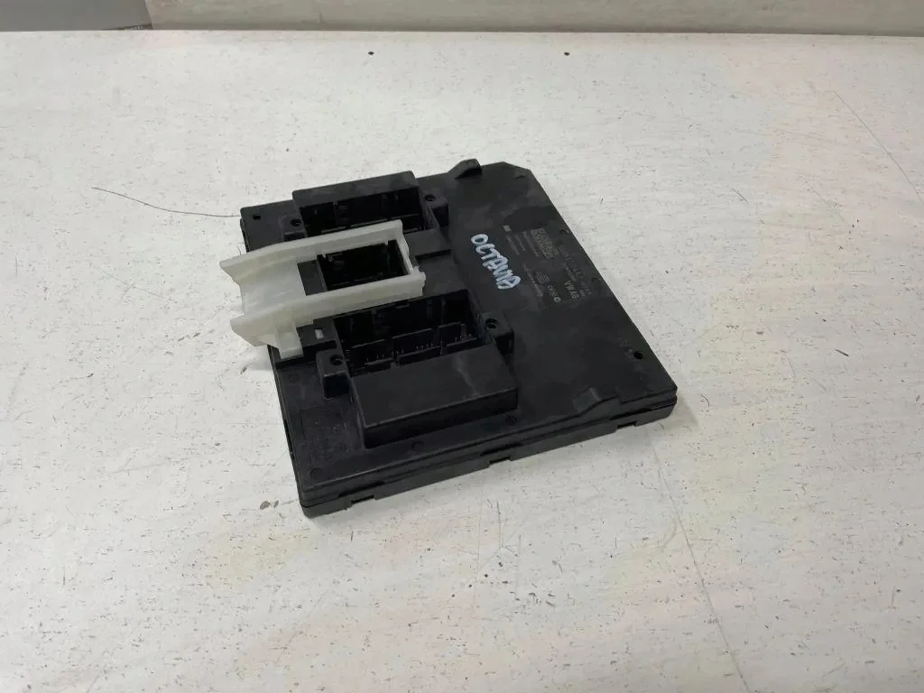 Module confort Skoda Karoq 5Q0937084 image 6