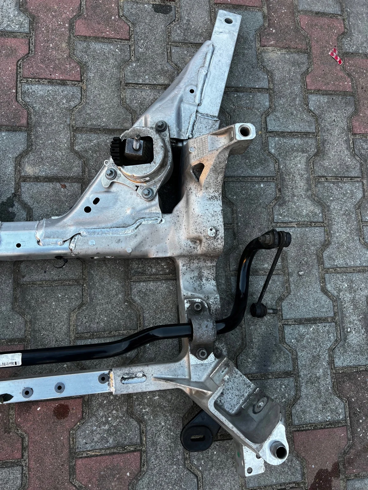 Alfa Romeo Giulia Engine Cradle Used image 3