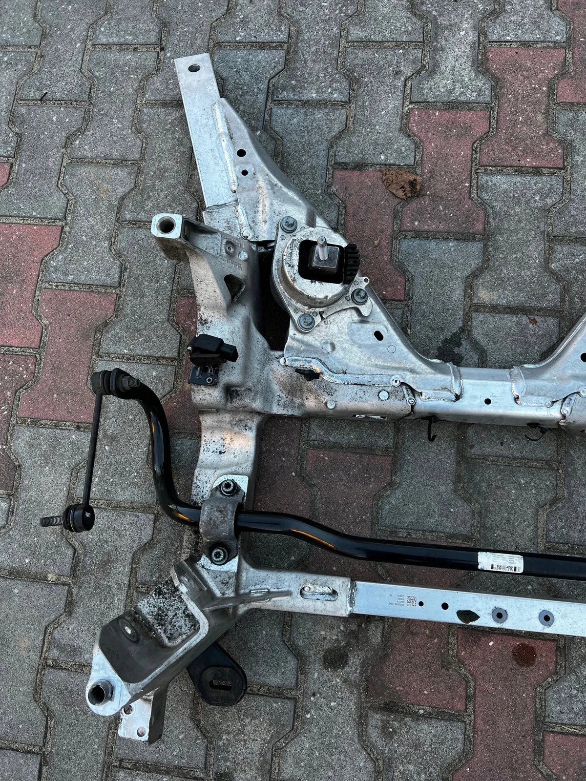 Alfa Romeo Giulia Engine Cradle Used image 4