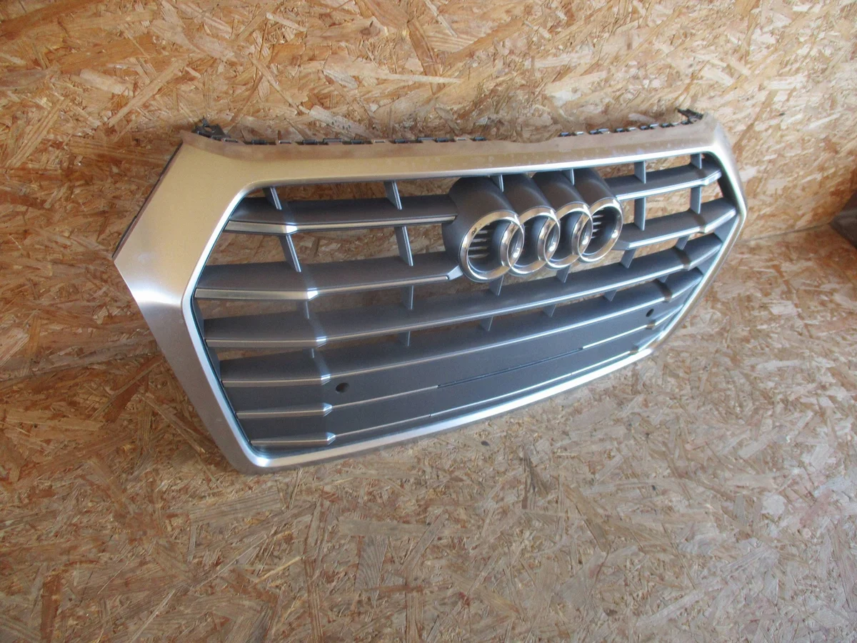 Griglia Audi Q5 80A Usata OEM 80A853651C