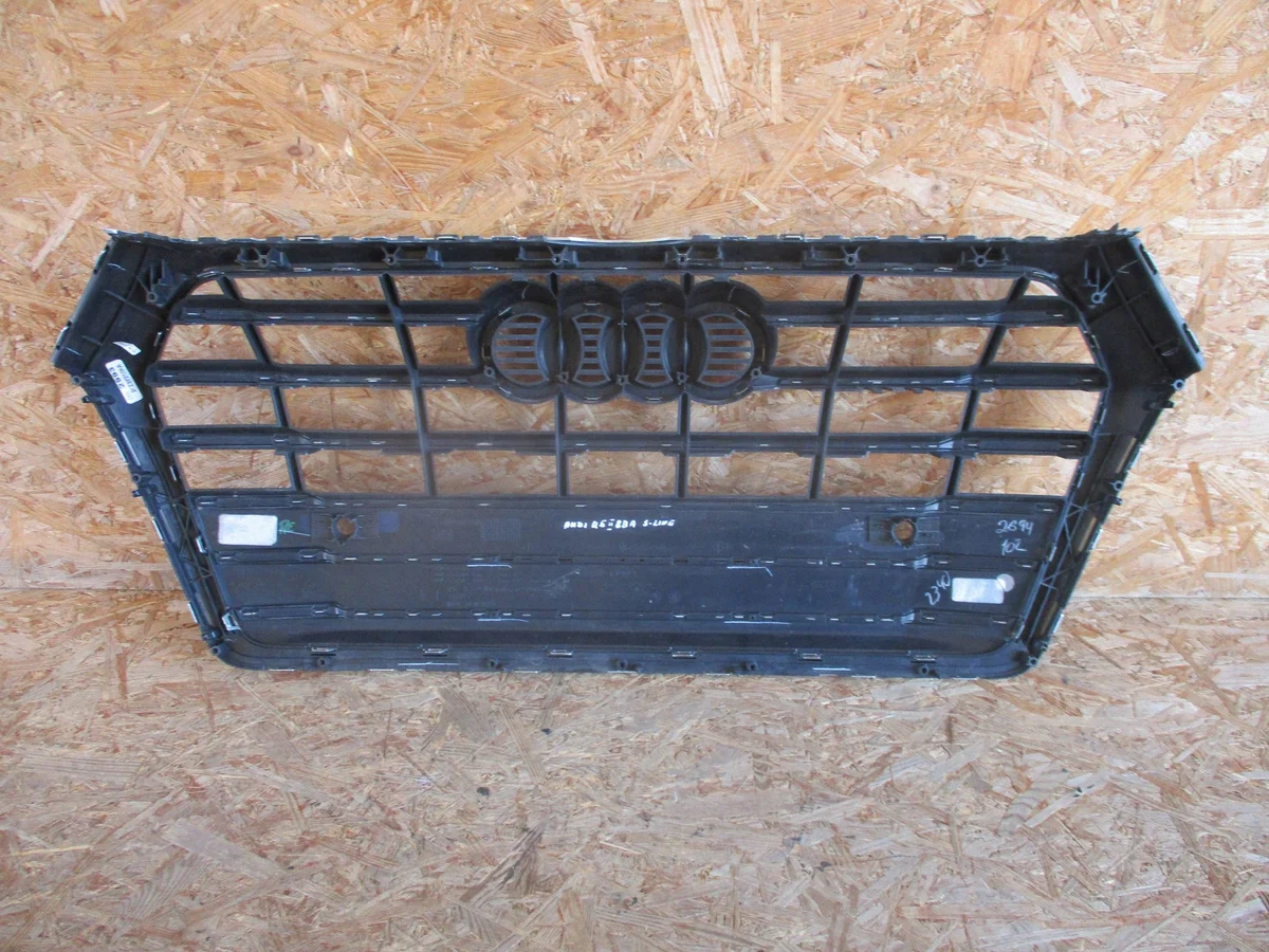 Audi Q5 grill 80A, begagnad image 5