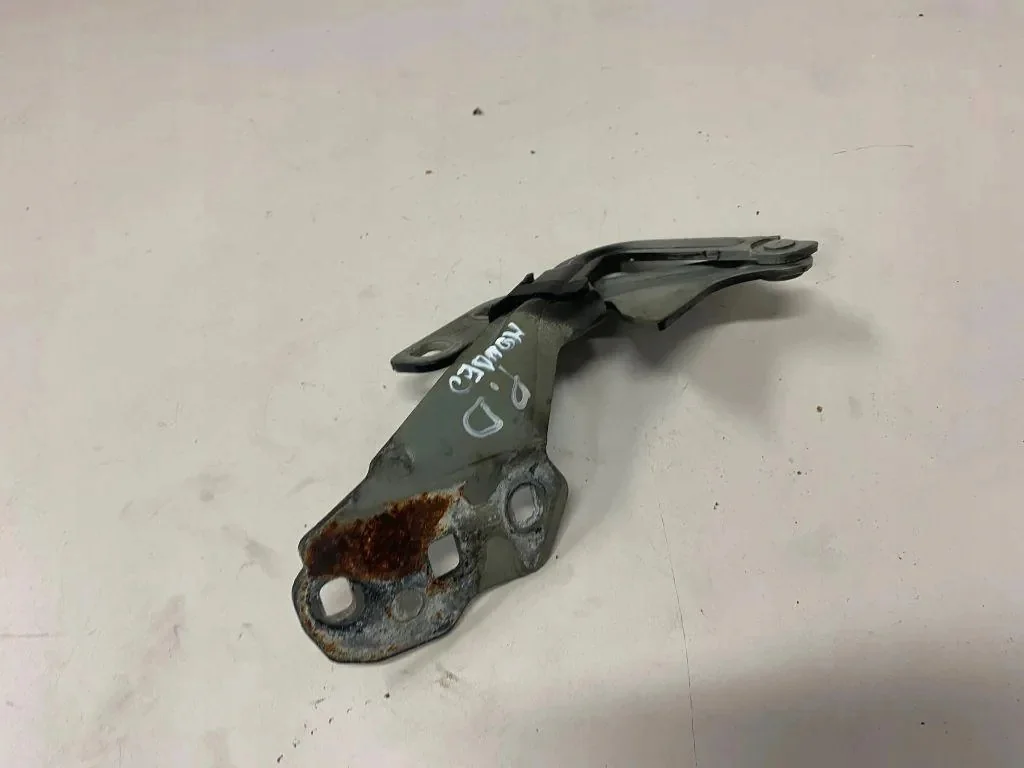Ford Mondeo IV Bonnet Hinge Right Used