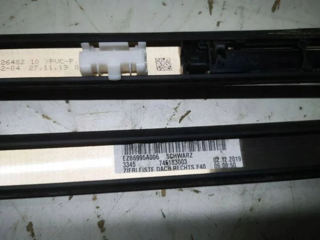 Listón Techo Izquierdo BMW F40 7461830 image 3