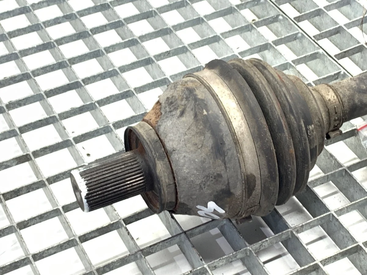 Antriebswelle vorne links Volvo XC60 P30783068