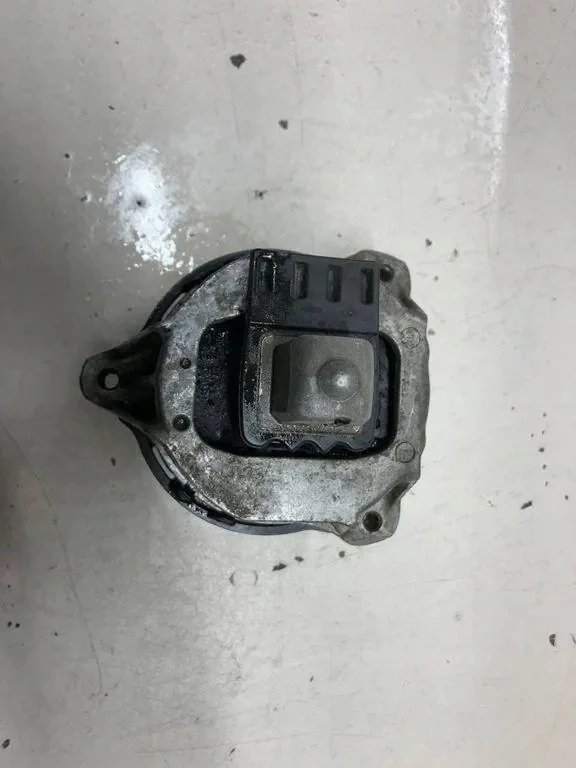 Suporte Motor BMW G20 G21 G01 G02 G42 Esquerdo