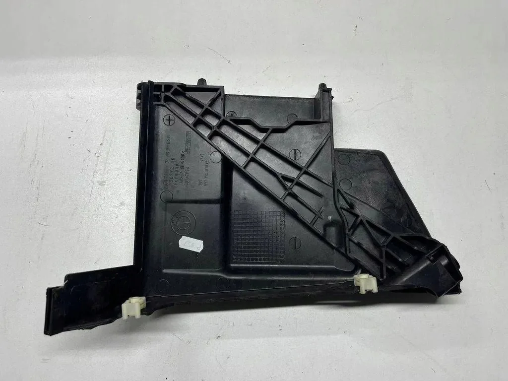 BMW X1 F48 Battery Cover Used 15677210