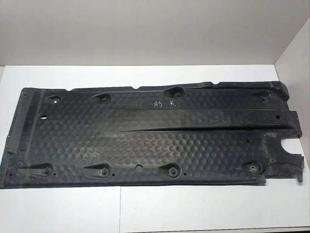 Audi A3 Sportback 8PA 1K0825211 Proteção Inferior image 4